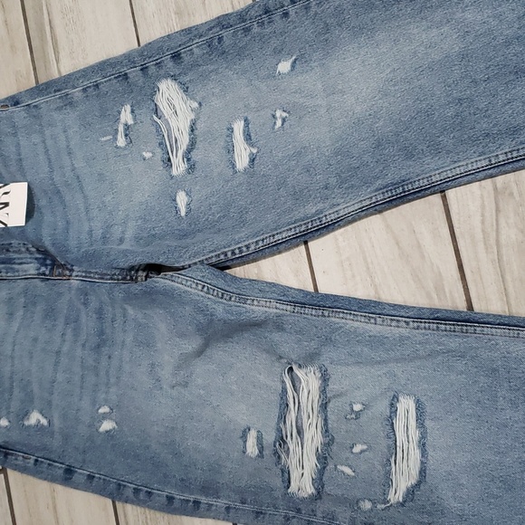 Zara Wide Legged Jeans. - Picture 6 of 12